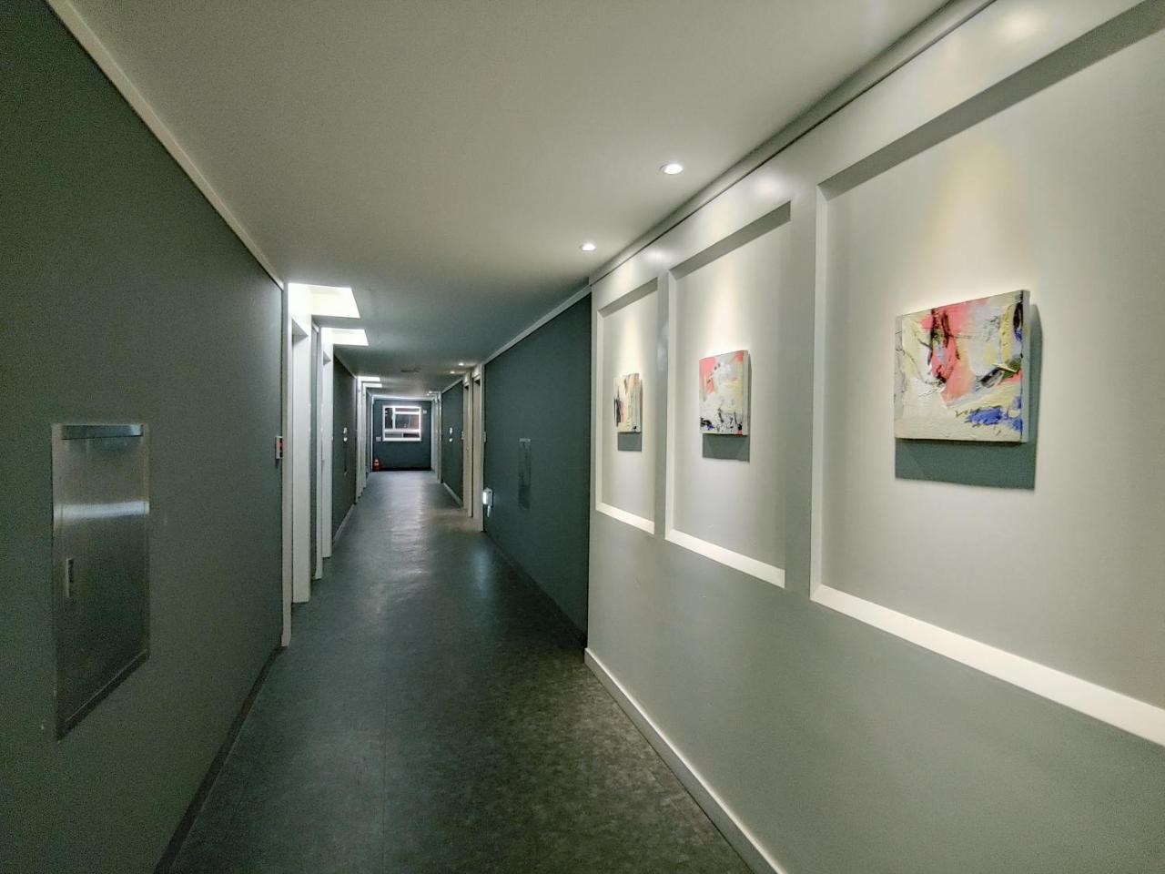 Gallery Hotel Bnb Czedżu Zewnętrze zdjęcie
